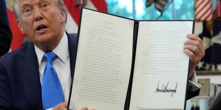 US says $100,000 fee for H-1B visas will not apply to existing holders