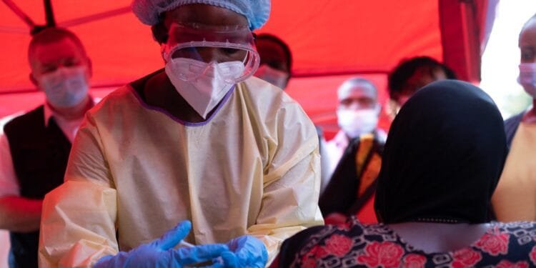 Uganda starts clinical trial to combat Sudan strain of Ebola