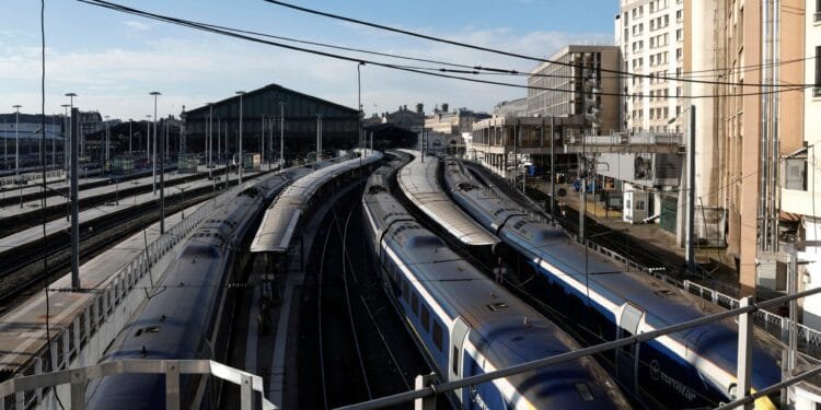 Unexploded WWII bomb halts Eurostar services in France, UK, Belgium