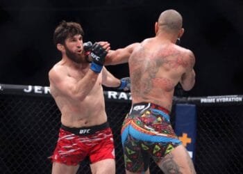 VIDEO: Magomed Ankalaev beats Alex Pereira to become UFC light heavyweight champion