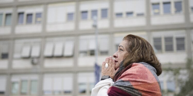 Vatican announces daily evening prayers for the health of Pope Francis on St. Peter’s Square