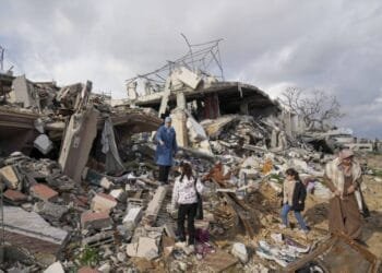 Video: 40,000 Palestinians flee homes in West Bank as bulldozers demolish buildings