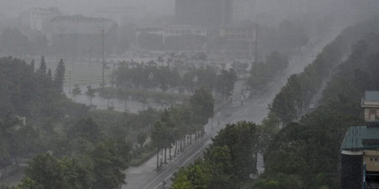 Vietnam prepares to evacuate half a million people ahead of Typhoon Kajiki