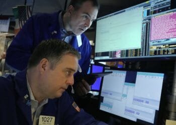 Wall Street rallies to its best day in months, but that’s not enough to salvage its losing week