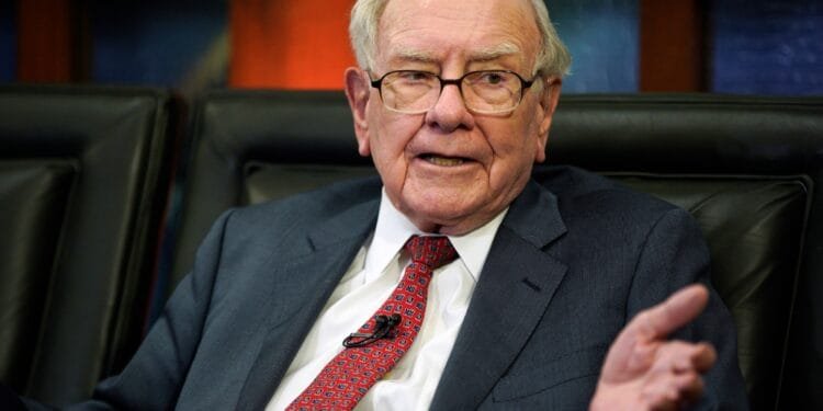 Warren Buffett shocks shareholders by announcing intention to retire at the end of the year 1 Warren Buffett shocks shareholders by announcing intention to retire at the end of the year