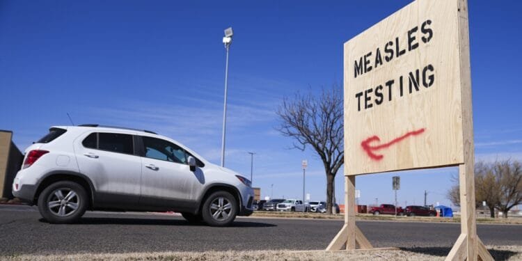 Who are the Mennonites in a Texas community where measles is spreading?