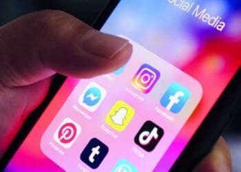 Woman fined Dhs10,000 for insulting man over phone in Abu Dhabi