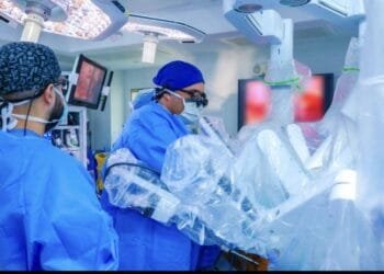 ‏Saudi hospital performs world's first artificial heart implantation by a robot
