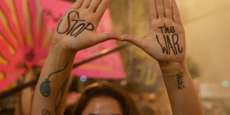 ‘No soldiers, no occupation’: Israel’s anti-war protests small, but growing 1 ‘No soldiers, no occupation’: Israel’s anti-war protests small, but growing